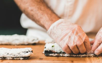 Les Secrets de la préparation des sushis à la maison : Astuces et techniques des chefs japonais